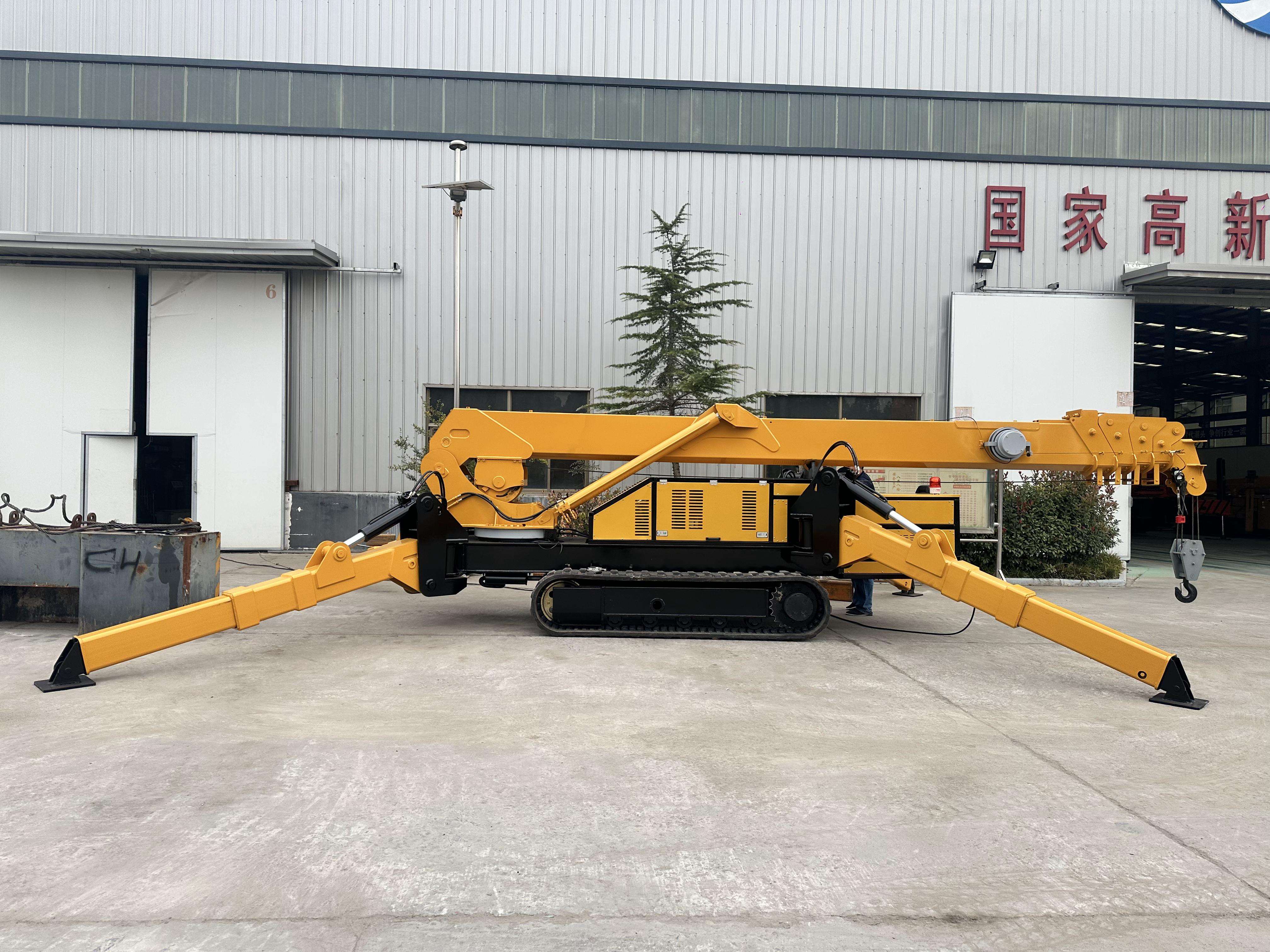 華鷹機(jī)械2噸蜘蛛吊車車寬僅0.8米，室內(nèi)吊裝的必備裝修設(shè)備